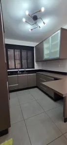 Apartamento com 2 Quartos para alugar, 60m² no Zona 03, Maringá