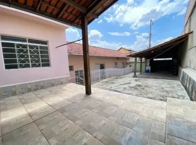 Casa com 4 Quartos à venda, 167m² no Carlos Prates, Belo Horizonte