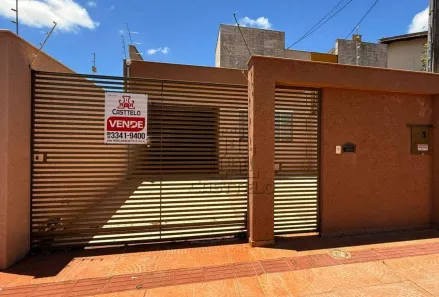 Casa com 3 Quartos para venda ou aluguel, 100m² no Cafezal, Londrina