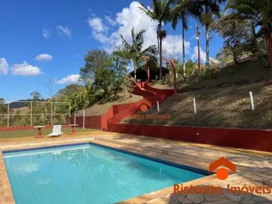Fazenda/Sítio com 6 Quartos à venda, 280m² no Centro, Serra Negra