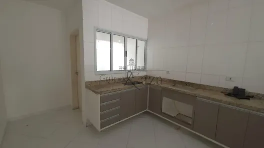 Casa de Condomínio com 3 Quartos para alugar, 121m² no Jardim Santa Maria, Jacareí
