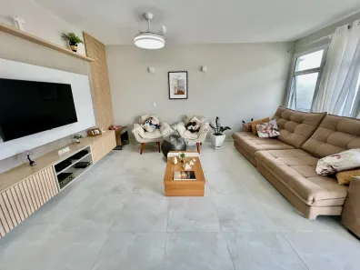 Casa com 4 Quartos à venda, 190m² no Santa Mônica, Florianópolis