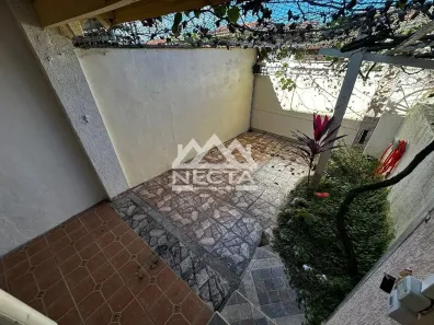 Sobrado com 4 Quartos à venda, 150m² no Parque Balneário Poiares, Caraguatatuba