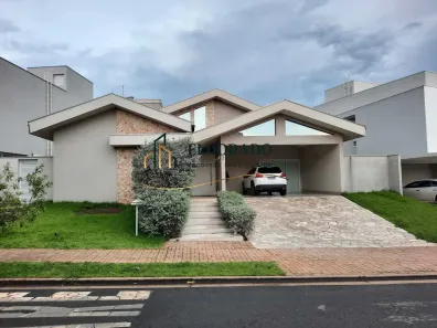 Casa de Condomínio com 3 Quartos à venda, 202m² no Jardim Itália, Cuiabá