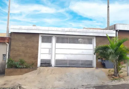 Casa com 3 Quartos à venda, 160m² no Expedicionário Alberto Herrera, Marília