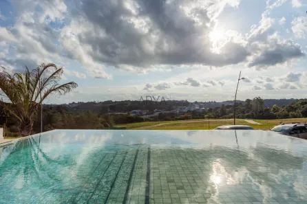 Lote/Terreno à venda, 972m² no Butiatuvinha, Curitiba