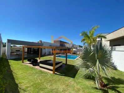 Casa de Condomínio com 3 Quartos para alugar, 481m² no Estância Hípica, Nova Odessa