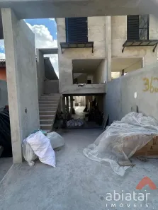 Sobrado com 3 Quartos à venda, 221m² no Jardim Mirna, Taboão da Serra