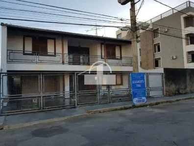 Casa com 4 Quartos para alugar, 350m² no Canaã, Sete Lagoas