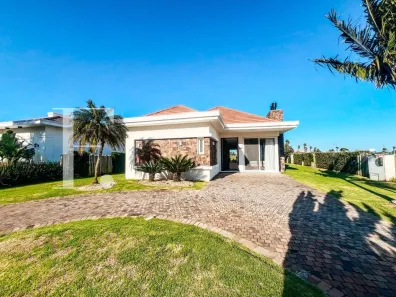 Casa de Condomínio com 5 Quartos à venda, 260m² no , Xangri-Lá