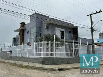 Sobrado com 3 Quartos à venda, 265m² no Centro, Penha