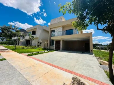 Casa de Condomínio com 3 Quartos à venda, 230m² no Parqville Pinheiros, Aparecida de Goiânia