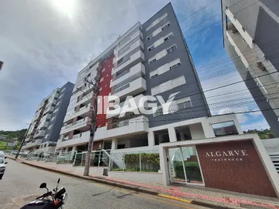 Apartamento com 3 Quartos para alugar, 113m² no Praia Comprida, São José