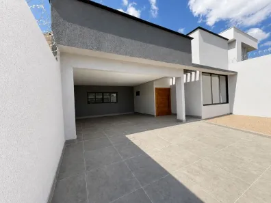 Casa com 3 Quartos à venda, 230m² no Condomínio das Esmeraldas, Goiânia
