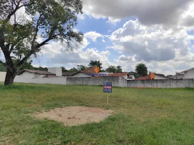 Lote/Terreno à venda, 450m² no Vila Serrão, Bauru
