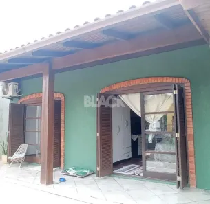 Casa com 3 Quartos à venda, 140m² no Torres, Torres