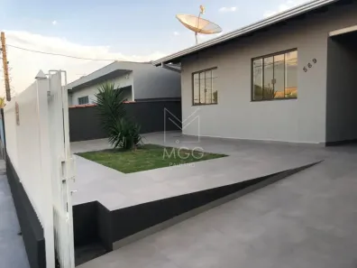 Casa com 3 Quartos à venda, 135m² no Bandeirantes, Londrina