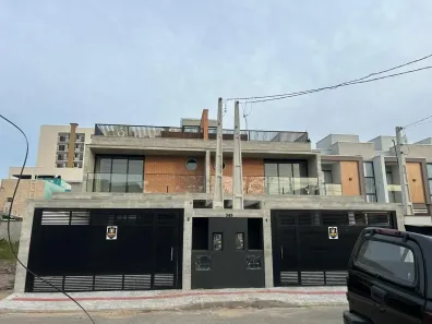 Sobrado com 3 Quartos à venda, 187m² no Itacolomi, Balneário Piçarras