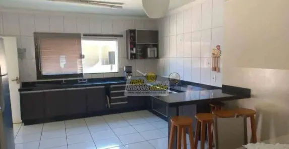 Casa com 4 Quartos à venda, 297m² no São José, Uberaba