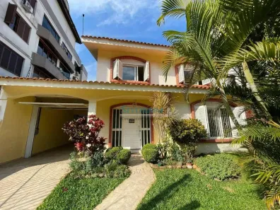 Sobrado com 4 Quartos à venda, 188m² no Vila Eunice Nova, Cachoeirinha