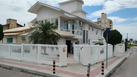 Casa com 4 Quartos à venda, 249m² no Pagani, Palhoça