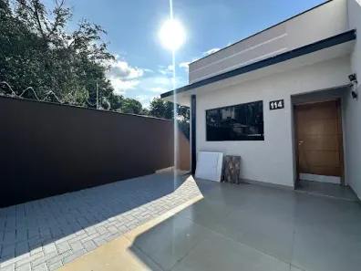 Casa com 2 Quartos para alugar, 85m² no Carlota, Londrina