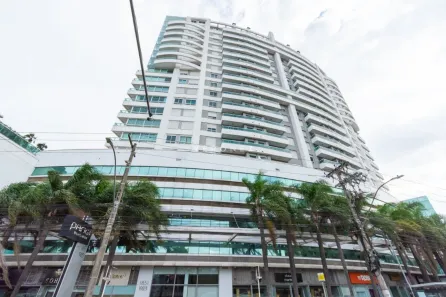 Sala Comercial à venda, 126m² no Três Figueiras, Porto Alegre