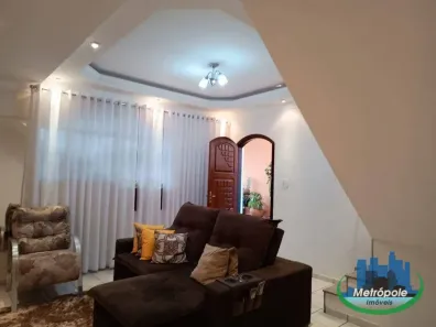 Casa com 3 Quartos à venda, 181m² no Vila Maricy, Guarulhos