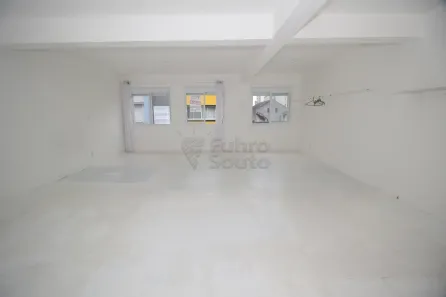 Kitnet com 1 Quarto para alugar, 65m² no Centro, Pelotas