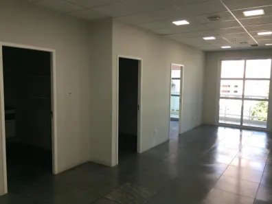 Sala Comercial à venda, 71m² no Vila Cordeiro, São Paulo