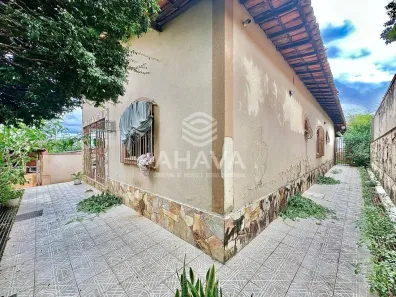 Casa com 3 Quartos à venda, 155m² no Santa Mônica, Belo Horizonte