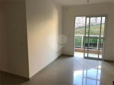 Apartamento com 3 Quartos para alugar, 76m² no Pinheirinho, Vinhedo