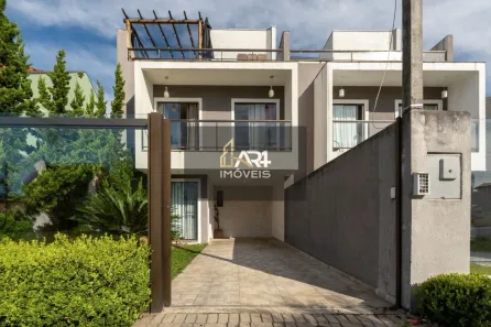 Sobrado com 3 Quartos à venda, 138m² no Bairro Alto, Curitiba