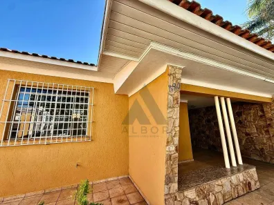 Casa com 3 Quartos à venda, 255m² no Centro, Itapetininga