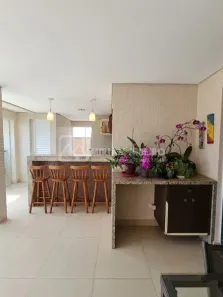 Casa de Condomínio com 4 Quartos à venda, 273m² no Parque Residencial Alcântara, Londrina