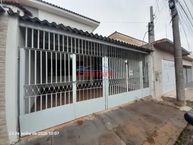 Casa com 3 Quartos para alugar, 110m² no Vila Brasília, São Carlos