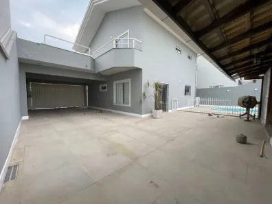 Casa com 2 Quartos à venda, 150m² no Santa Regina, Camboriú