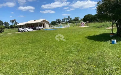 Fazenda/Sítio com 4 Quartos à venda, 152m² no Juscelino Kubitschek, Santa Maria