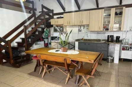 Casa com 4 Quartos à venda, 124m² no Camaquã, Porto Alegre