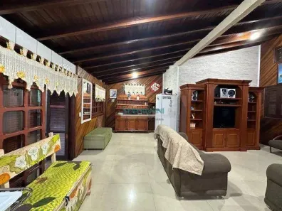 Casa com 3 Quartos à venda, 250m² no Parque Granja Esperança, Cachoeirinha