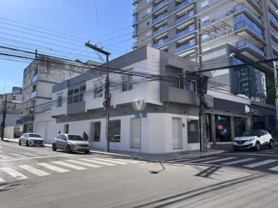 Prédio Comercial com 4 Quartos para venda ou aluguel, 269m² no Centro, Santa Maria