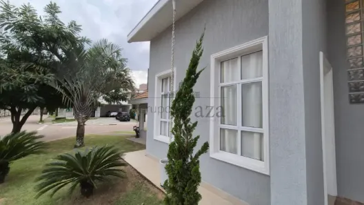 Casa de Condomínio com 3 Quartos à venda, 282m² no Jardim Califórnia, Jacareí