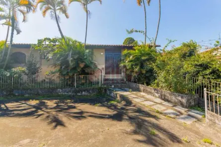 Casa de Condomínio com 4 Quartos à venda, 397m² no Badu, Niterói