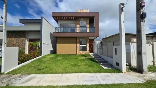 Sobrado com 4 Quartos à venda, 180m² no Vila de Abrantes (Abrantes), Camaçari