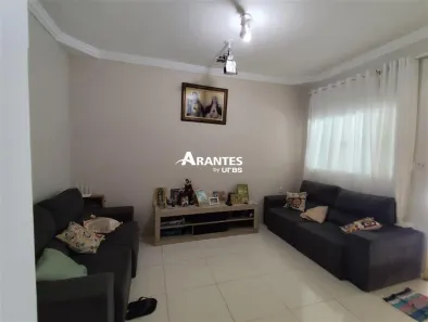 Casa com 3 Quartos à venda, 175m² no Jardim Patrícia, Uberlândia