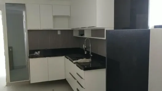 Apartamento com 3 Quartos para alugar, 98m² no Candelária, Natal