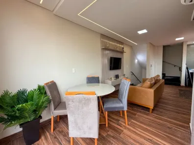 Casa de Condomínio com 2 Quartos à venda, 80m² no Maracanã, Praia Grande