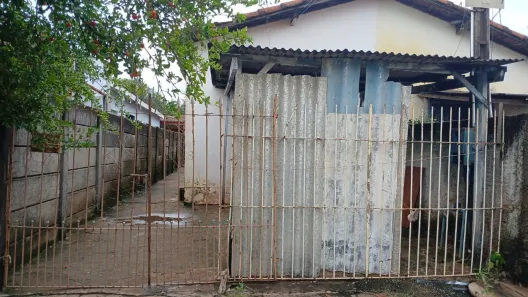 Casa com 2 Quartos para alugar, 90m² no Água Vermelha, São Carlos
