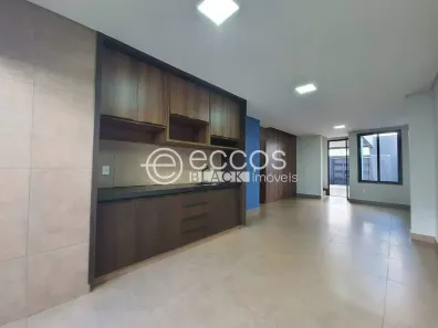 Casa com 3 Quartos à venda, 124m² no Aclimação, Uberlândia