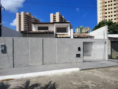 Casa com 4 Quartos à venda, 147m² no Luzia, Aracaju